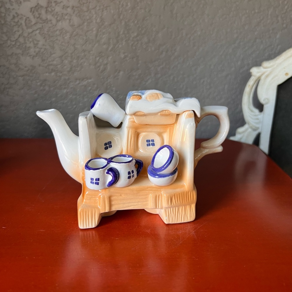 Vintage mini tea pot